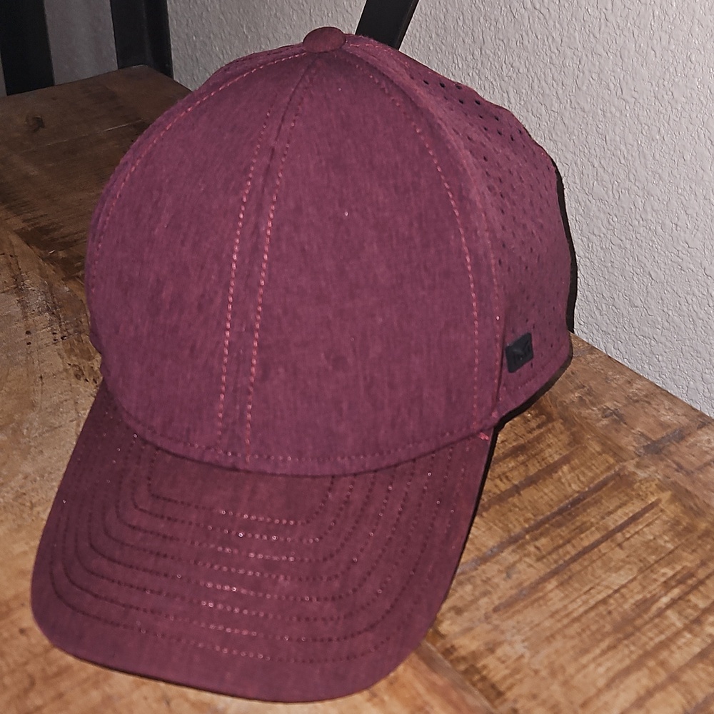 MELIN Breathable Maroon Men’s Performance Cap